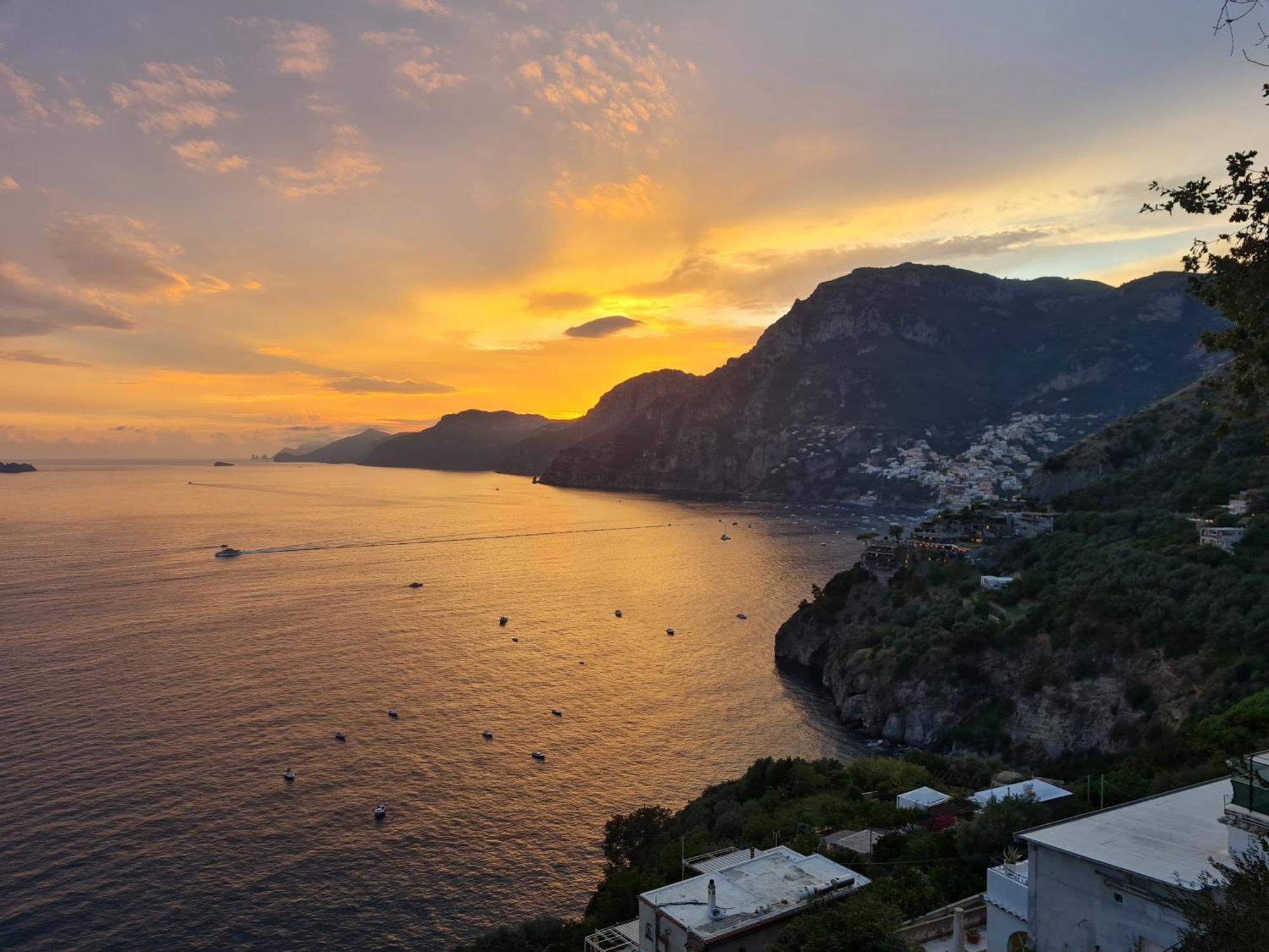 Villa Santa Chiara Positano Suites Exterior photo