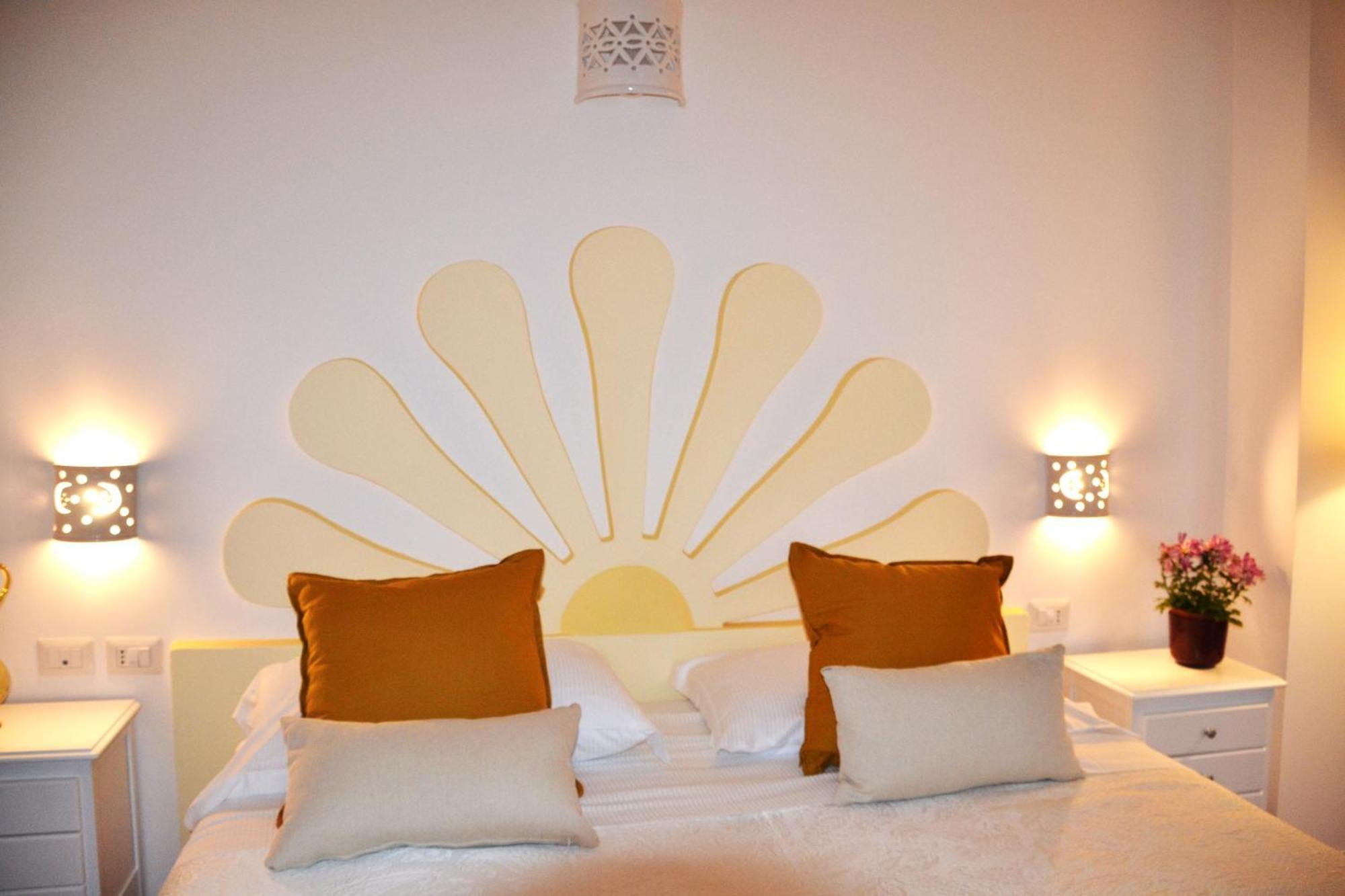 Villa Santa Chiara Positano Suites Exterior photo